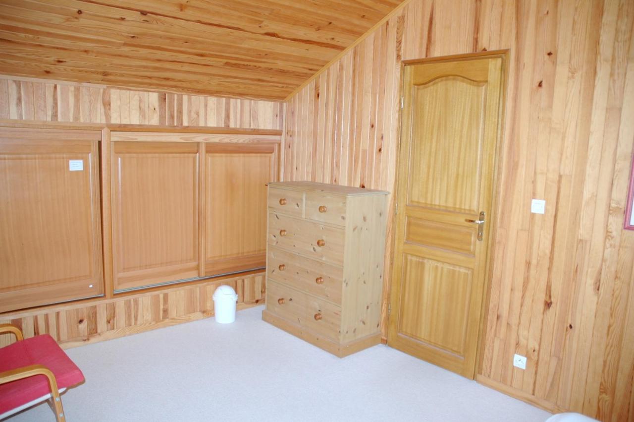 Maison De 2 Chambres Avec Vue Sur Le Lac Piscine Partagee Et Jardin Amenage A Lachapelle Auzac Esterno foto